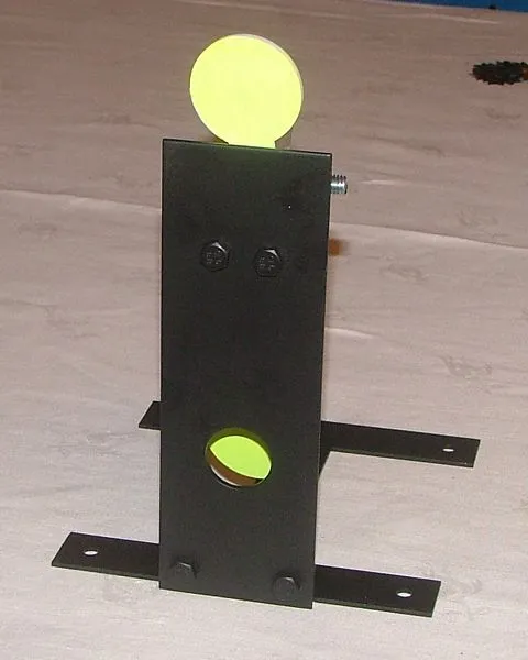 [CR01] Cordless Resetting Airgun Target